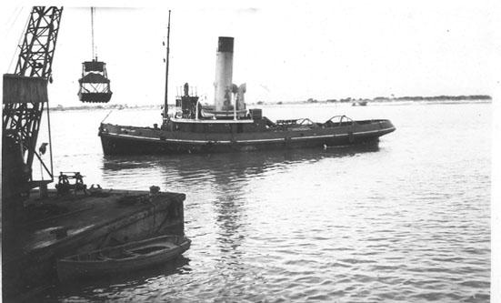 Tug "Morglay",a single screw steam ship, built in 1921 by Bow McLauhlan & Co - Paisley.  Built as No 394 and in 1922 she was registered at Southampton by Southampton, Isle Of Wight & South Of England R.M.S.P. Co.  In March 1926 she was registered at Port 