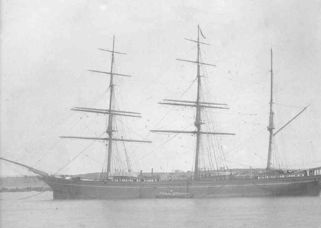 Iron Barque "Kooringa", built in 1874 at south Shields by Softley & Co.  Owned by Trinder, Anderson & Co.
Official Number:  70636
Tonnage:  1206 gross, 1175 net
Dimensions;  length 226'0", breadth 35'2", draught 21'6"
Port Of Registry:  London