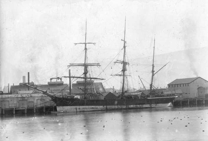 Three masted Barque "Onyx", built in 1864 at Sunderland by J Laing.  Owned by H Guthrie.
Official Number:  51153
Tonnage:  420 gross
Dimensions;  length 137', breadth 26', draught 17'
Port Of Registry:  Dunedin

This image taken in Dunedin