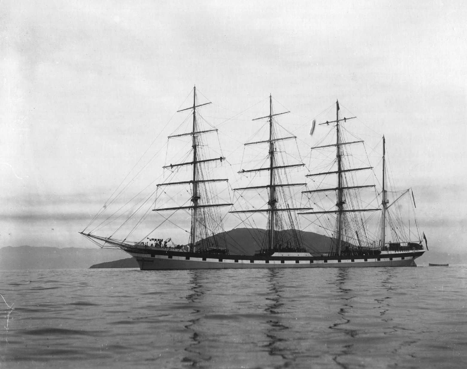 Barque "Dominion"