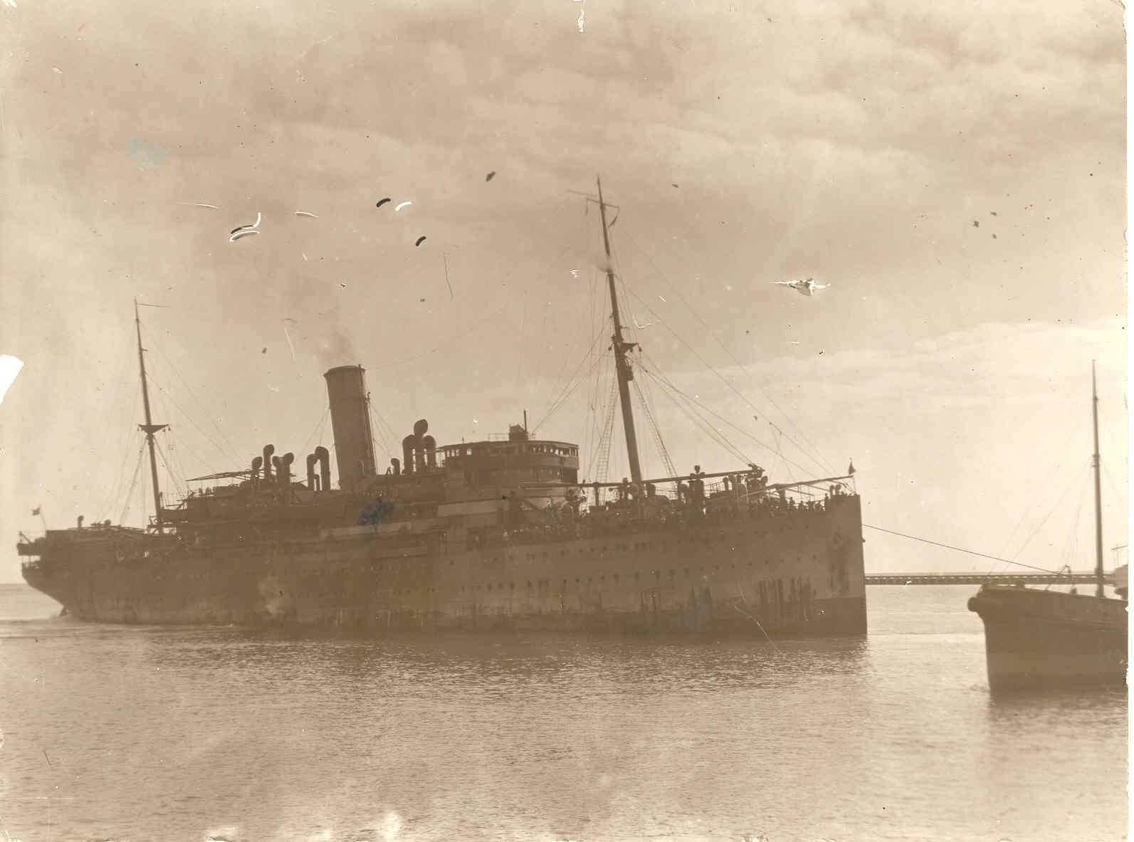 Built in 1913 by Alexander Stephen & Sons, Glasgow and first owned by Howard Smith Co, operated between Melbourne and Cairns.  In 1917 she was commandeered as a troop ship and returned to Howard Smith in 1919 where she operated as a cargo ship for two mon