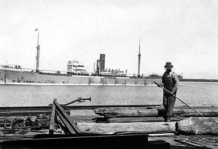 1914 general cargo vessel, berthed, 29/1/1930.