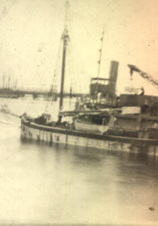 "Ketches of South Australia" by Ronald Parsons, describes "John Robb" as a lighter converted to a 2 masted ketch in 1933.  Owned by WS & RE Murch.  Wrecked in St Vincent's Gulf, April 24, 1954, following a collision with the tug 'Falcon' that was towing a