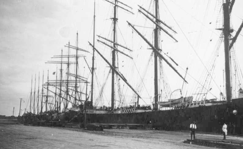 Berthed at Corporation Wharf in 1928.