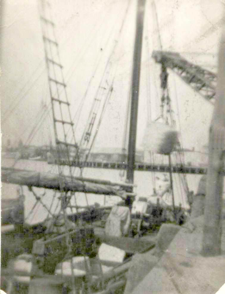 JOHN ROBB "Ketches of South Australia" by Ronald Parsons, describes "John Robb" as a lighter converted to a 2 masted ketch in 1933. Owned by WS & RE Murch. Wrecked in St Vincent's Gulf, April 24, 1954, following a collision with the tug 'Falcon' that was towing a