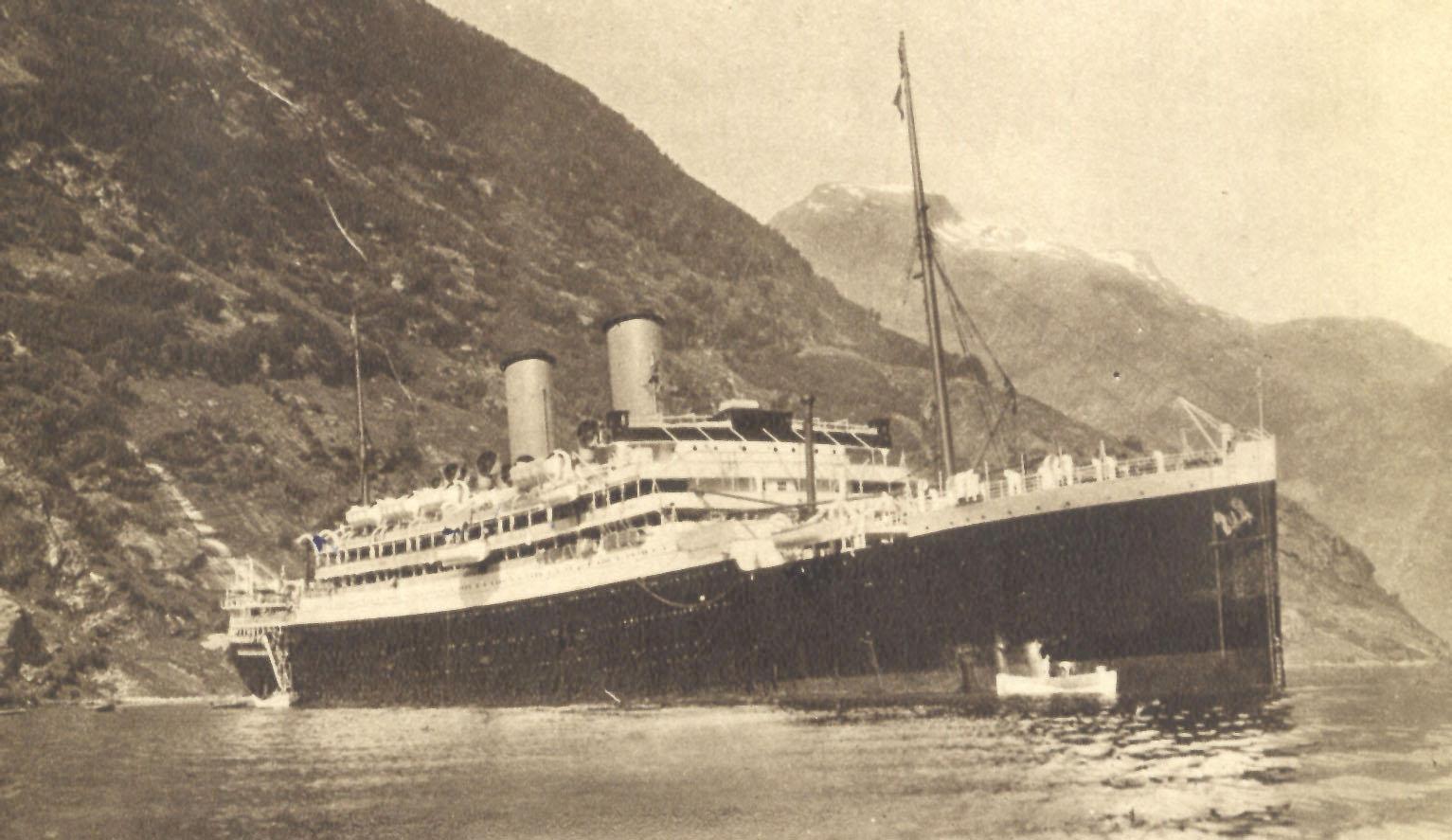 1925 passenger liner.