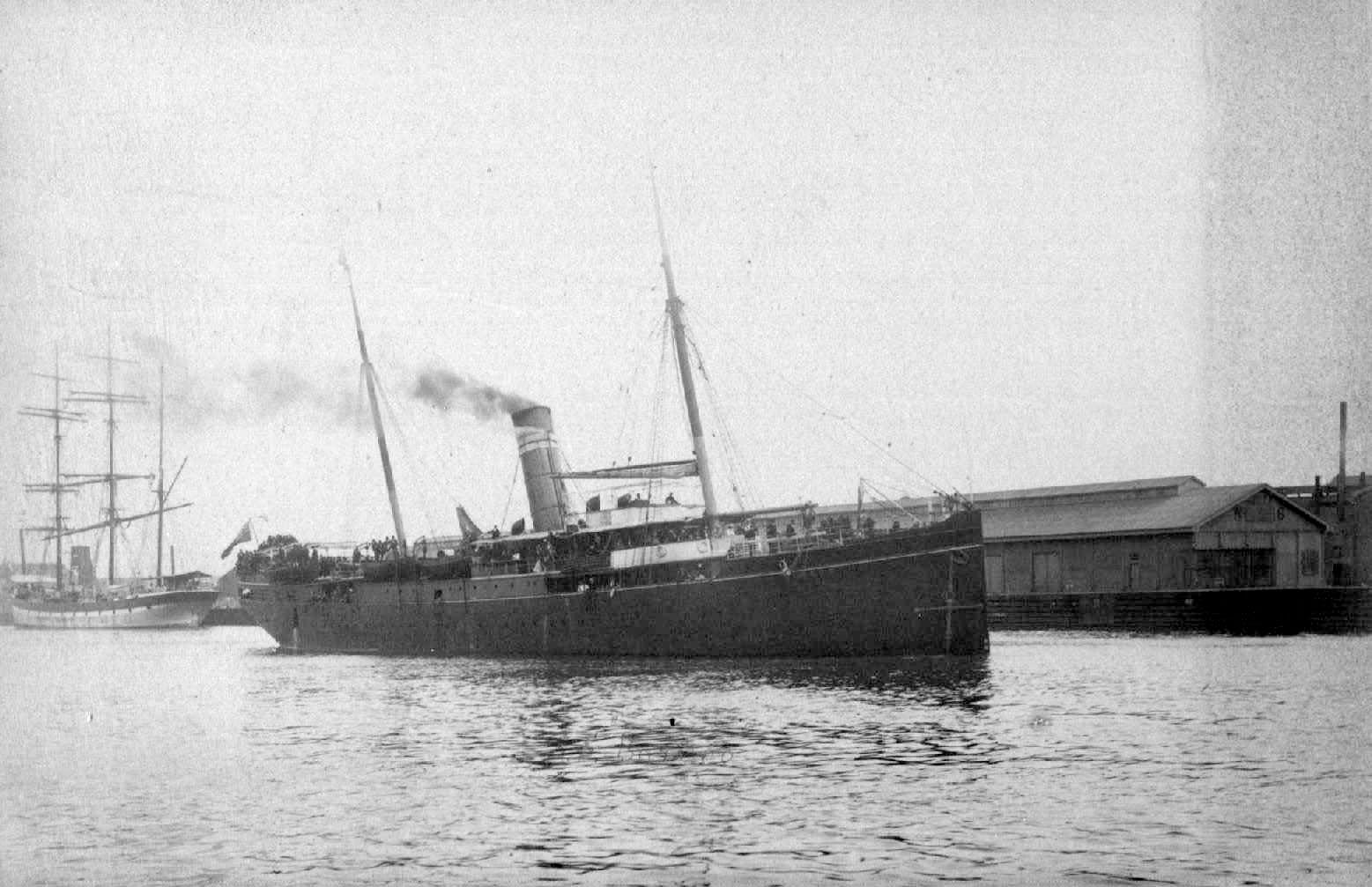 General cargo vessel "S.S. Barcoo", built in 1885 at Dumbarton by W Denny & Bros for Australasian United Steam Navigation Co Ltd.  She served on the Australian coast until she was hulked in 1911.
Official Number:  91876
Dimensions:  length 250', breadth