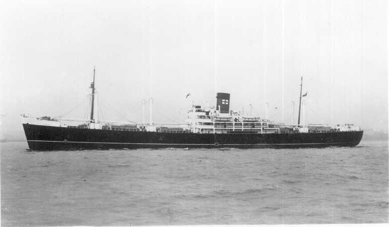 DORSET - 1934 General cargo vessel "Dorset", a twin screw steamer built in 1934 by Workman Clark Ltd - Belfast. Owned by Federal Steam Navigation Co Ltd.
Official Number: 163539
Tonnage: 10624 gross, 6298 net
Dimensions: length 493'5", breadth 68'6", draught