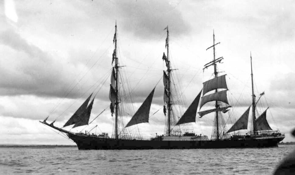 This image shows "Passat" at anchor near Port Victoria.