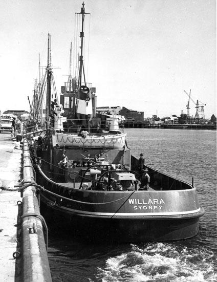 WILLARA Tug "Willara", built in 1962 by Adelaide Ship Construction Ltd. Owned by Waratah Tug & Salvage Co Pty Ltd.
Official Number: 316109
Tonnage: 242
Dimensions: length 105'10", breadth 28'2", draught 12'.5"
Port Of Registry: Sydney
Flag: British