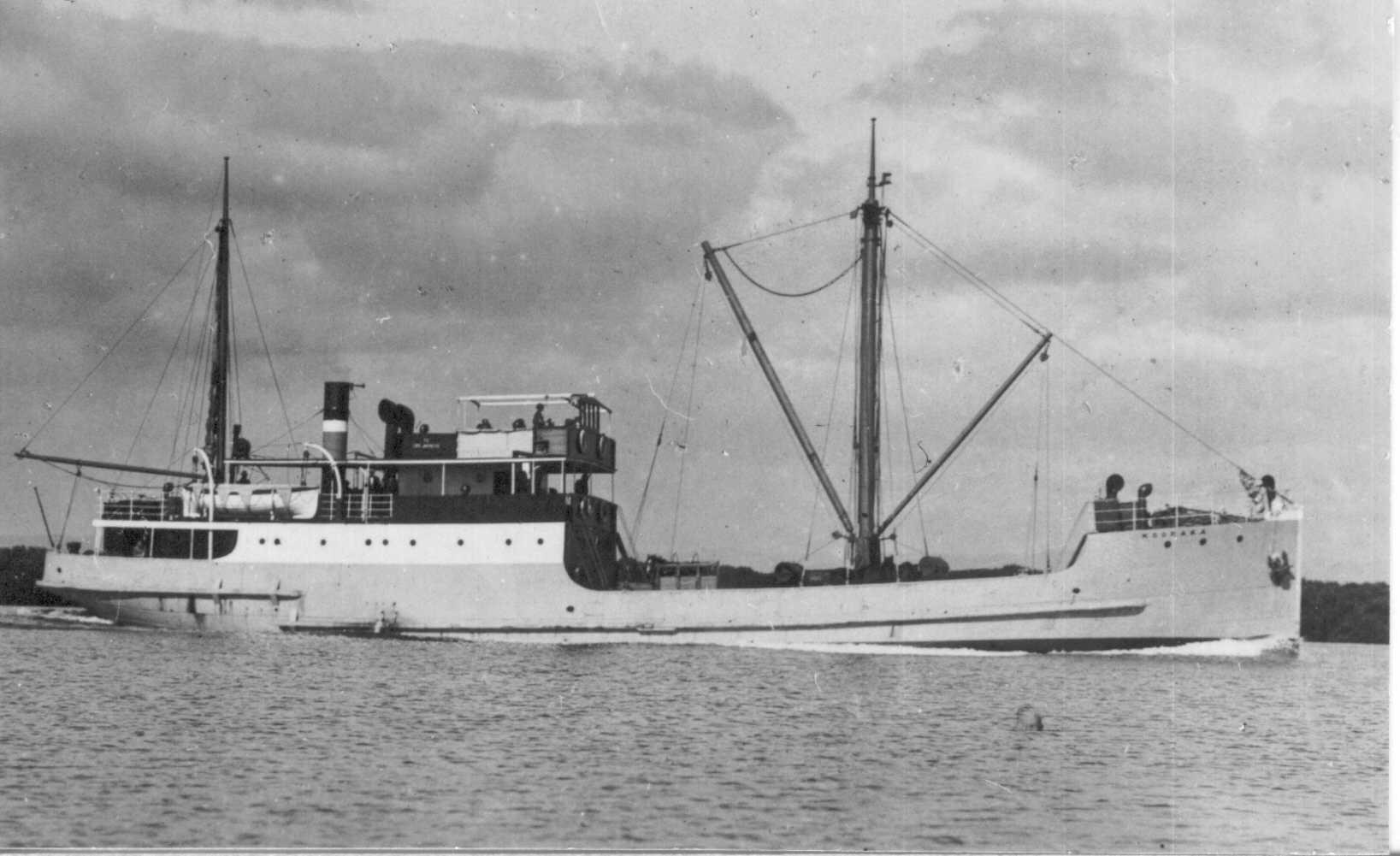 KOORAKA Passenger Cargo vessel "Kooraka", built in 1925 by G Brown & Co Ltd - Greenock. Owned by Coast Steamships Ltd.
Tonnage: 300 gross, 154 net
Official Number: 137235
Dimensiosn: length 135'3", breadth 24'6", draught 7'8"
Port Of Registry: Adelaide