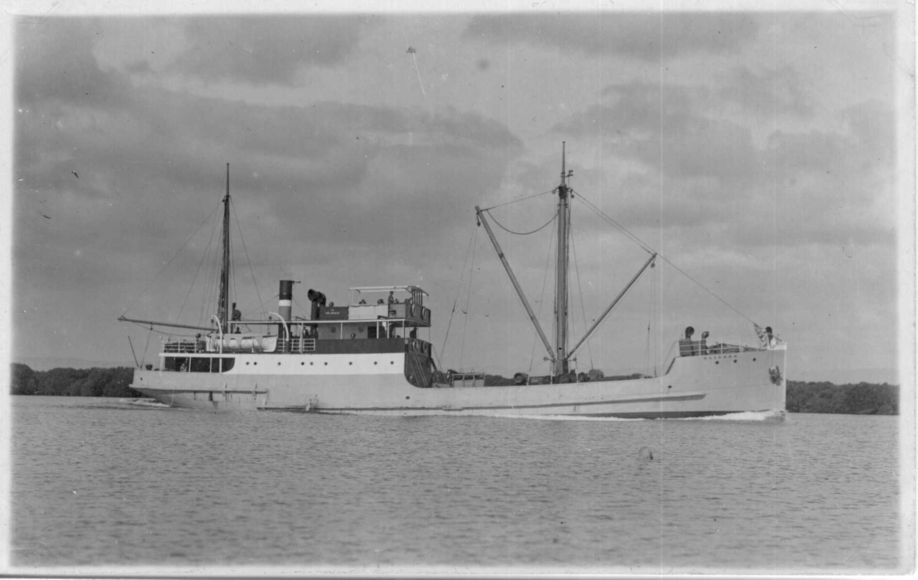 Passenger Cargo vessel "Kooraka", built in 1925 by G Brown & Co Ltd - Greenock.  Owned by Coast Steamships Ltd.

Tonnage:  300 gross, 154 net
Official Number:  137235
Dimensiosn:  length 135'3", breadth 24'6", draught 7'8"
Port Of Registry:  Adelaide