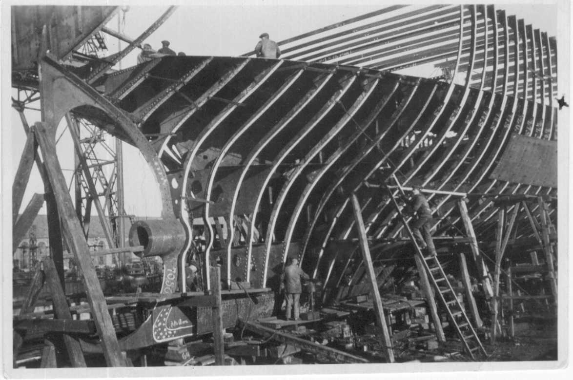 Construction showing stern frames.