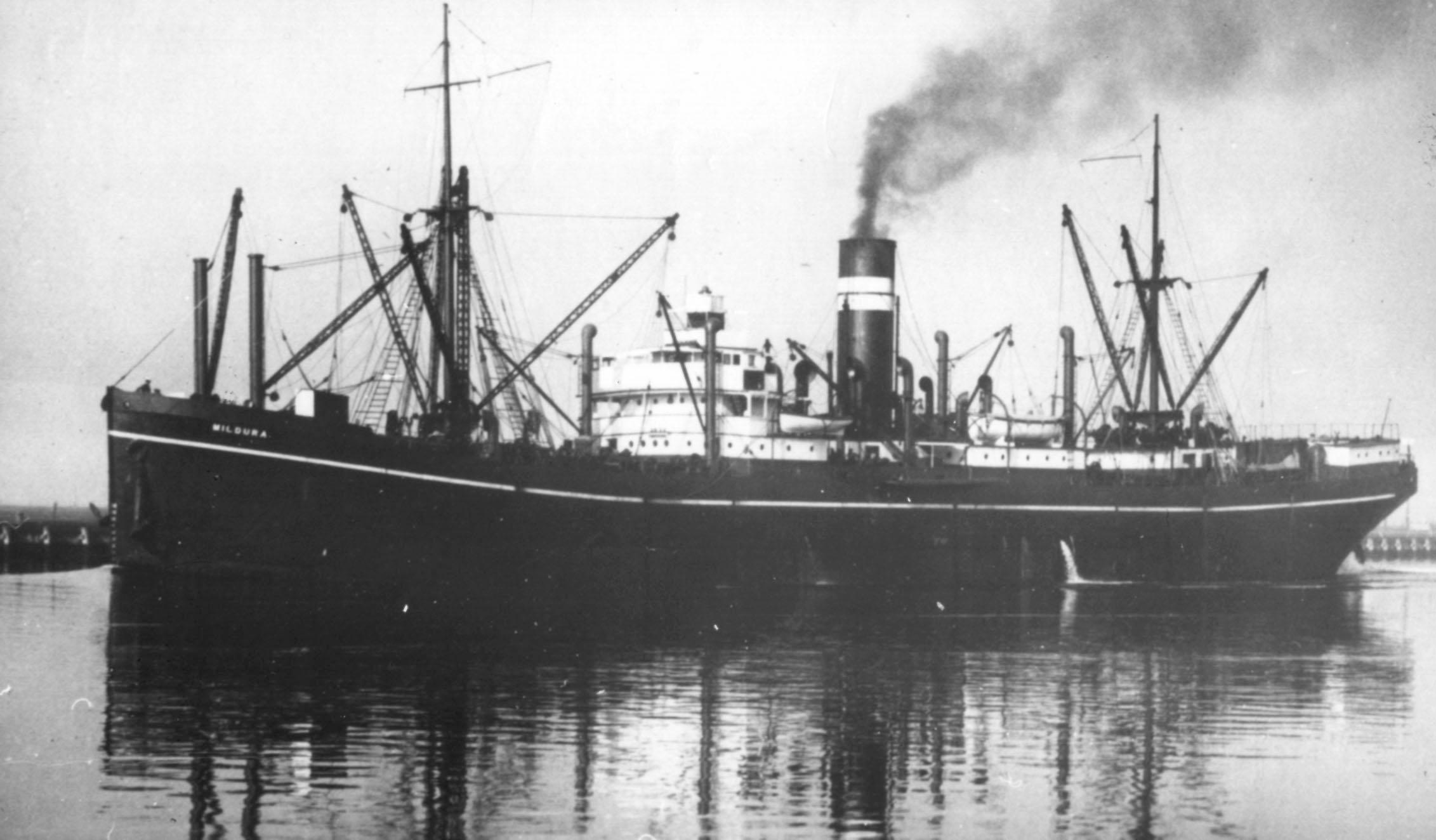 General Cargo vessel, S.S. "Mildura", ex 'S.S. Enoggera'.  Built in 1920 in Newcastle, NSW.  Owned by CGL, AUSN, and employed in interstate cargo from 1920 to 1951.  Sold for demolition.
Official Number:  130164
Port Of Registry:  Melbourne
Dimensions: