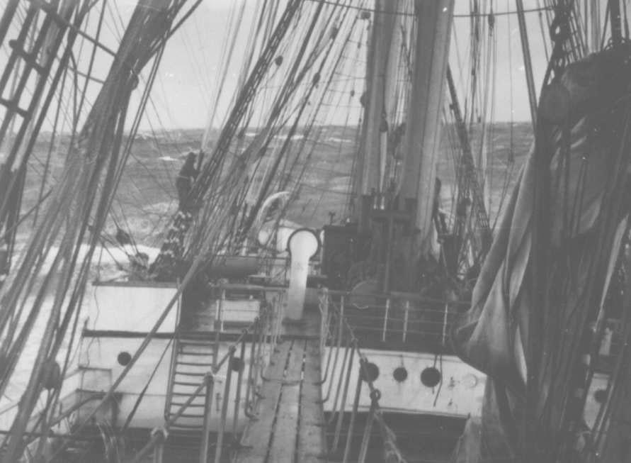 Barque - from catwalk over foredeck