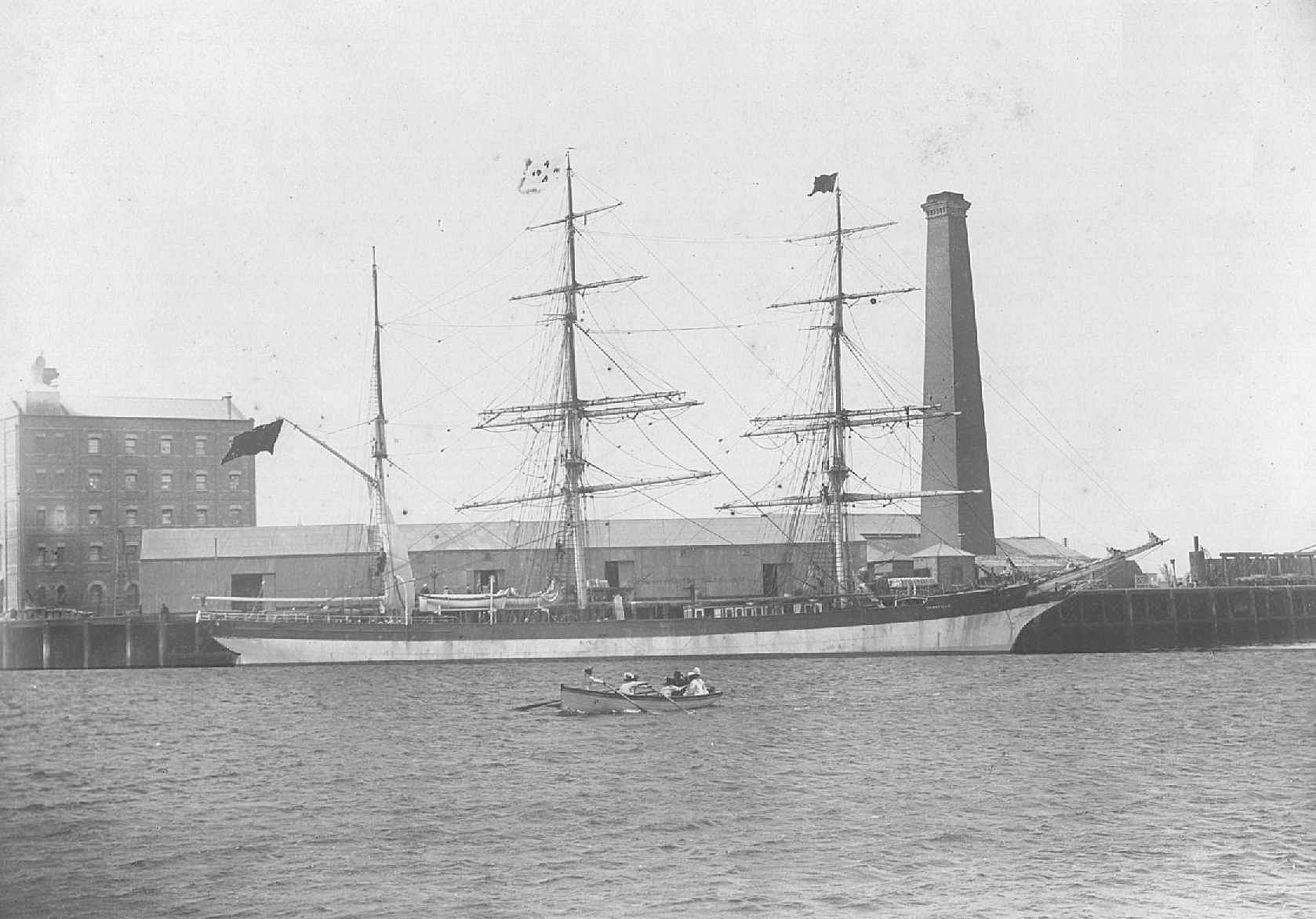 1875 Barque berthed at Port Adelaide, 1901.