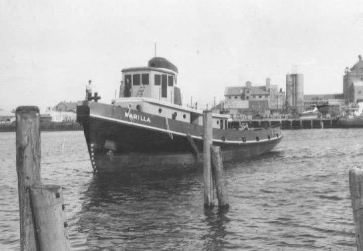 Entering fitting out jetty, 25/3/1959.