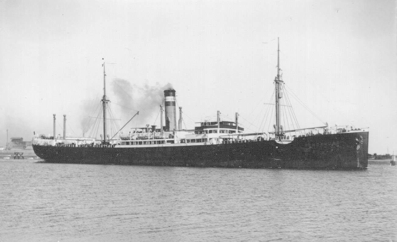 1926 general cargo vessel at anchor