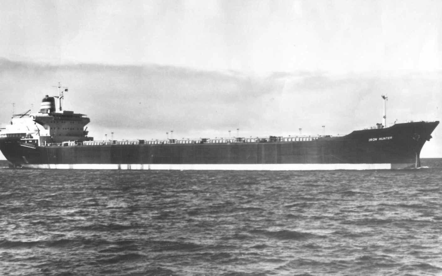 Bulk Carrier, "Iron Hunter", 34,084 tons, 690 feet.  Built in Whyalla in 1968, employed in bulk steel trades and owned by BHP. Strengthened for Ore Cargoes.
Official Number:  332288
Speed:  15 knots
Flag:  Australian
Port Of Registry:  Melbourne

Th