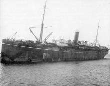 Passenger vessel "Somali", bult in 1901 at Greenock, by Caird & Co for P & O Steam Nav. Co.  A Steel twin screw steamship, seen here carrying with troops aboard during World War 1.
Official Number:  114056
Tonnage:  6712 gross
Dimensions:  length 450',