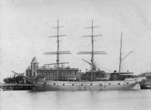 Barque "Halvar", built in 1891 by Murdoch and Murray at Glasgow.
Tonnage:  910 gross
Dimensions:  length 199', breadth 33', draught 18'
Owner:  J Pettersson
Port Of Registry:  Helsngborg
Flag:  Swedish

This image shows vessel at Queen's Wharf, Por