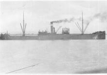 1930-31 General cargo vessel aground at Osborne
