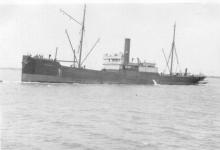 1910-11 General cargo vessel under way