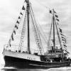 Ketch under way